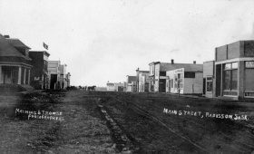 Rue principale de Radisson, en Saskatchewan