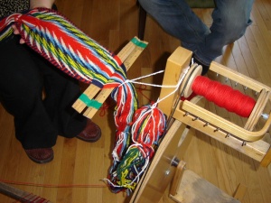 Making a sash of coarse wool (set-up)