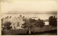 Manoir seigneurial de Beauport au bord de la rivière Beauport vers 1870