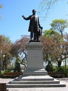 Sir George-Étienne Cartier monument