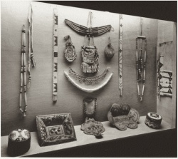 Display case containing a few Native American artefacts from the Coverdale Collection. © BAnQ