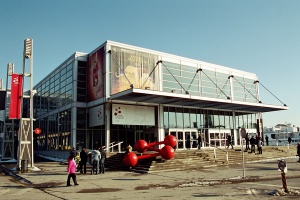 Le Centre des sciences avec le cinéma IMAX/TELUS