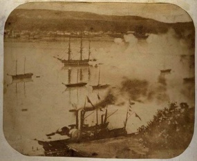 La Capricieuse à son départ du port de Québec, le 27 août 1855
