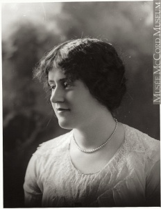 Mlle Thérèse Forget (future madame Casgrain), Montréal, QC, 1914 
