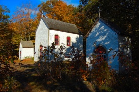 The three chapels at the top of the Oka Calvaire (Way of the Cross)