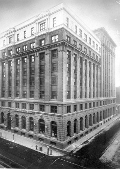 Power Building, siège social de la Montréal Light, Heat and Power Consolidated, 1930