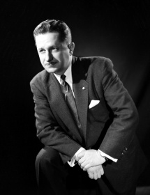 Daniel Johnson, homme politique et député provincial de Bagot, 1954