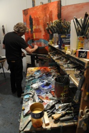 Artist Tom Hopkins at the 2009 artists’ workshops event