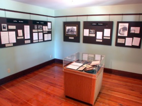 Une des salles d'exposition de la maison Gabrielle-Roy.