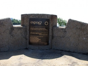 Plaque commémorant Expo 67 sur lÎle Notre-Dame