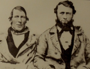 Photo de Louis Riel père (à droite) en compagnie de William Sayer