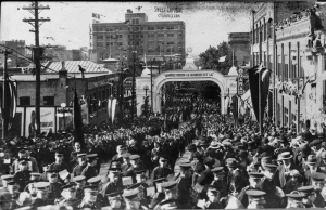 Procession, rue de la Couronne, Premier Congrès eucharistique provincial, 1923