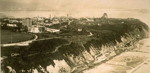 Aerial view of the Battlefields Park, BAnQ