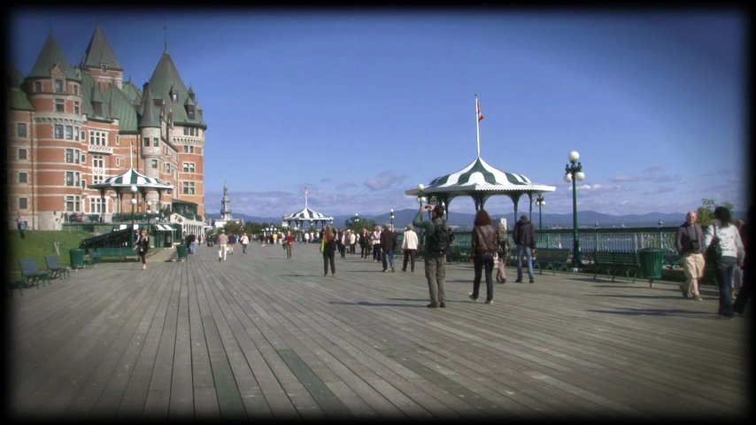 La basse-ville de Québec et le château Saint-Louis, vus du parapet de la haute-ville, 1833